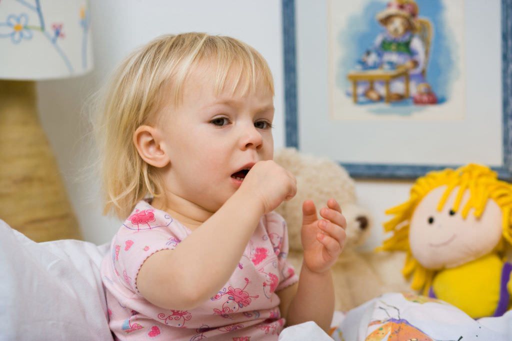 Как распознать аллергический кашель у детей