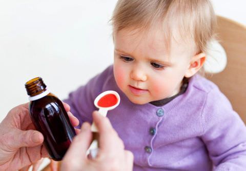 Давать любые лекарства ребенку можно только после консультации с врачом
