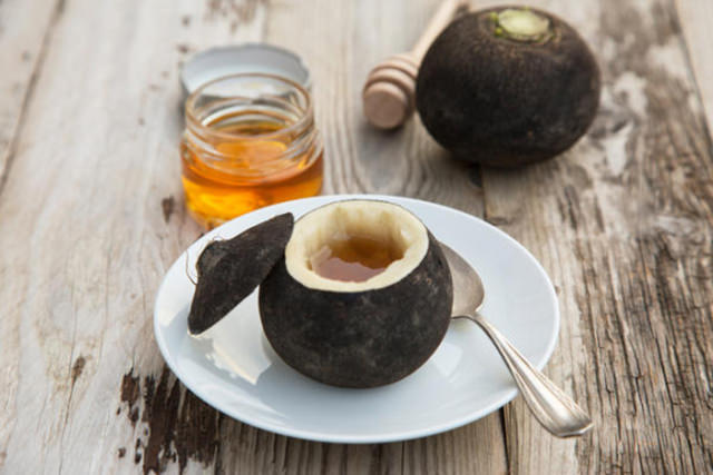 Черная редька — польза и вред, свойства и лечение редькой, рецепт с медом