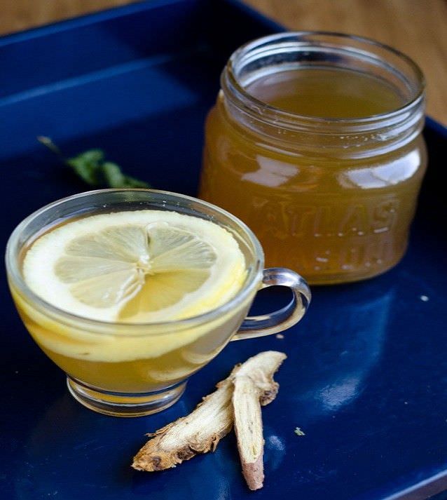 Целебный чай с корнем солодки, медом и лимоном