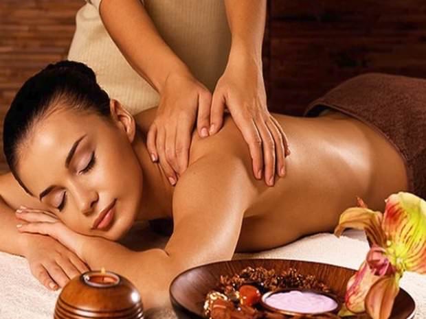 Аюрведический массаж: техника, используемые масла