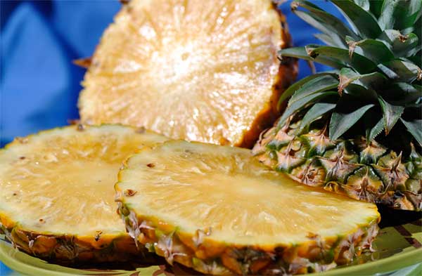 Ананас: польза и вред для здоровья, как правильно выбрать, съесть, почистить