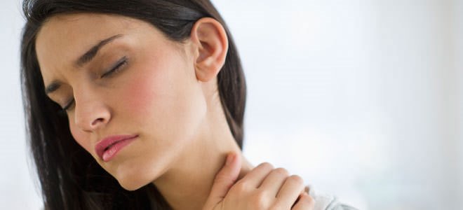 Боли в шее — основные причины их появления