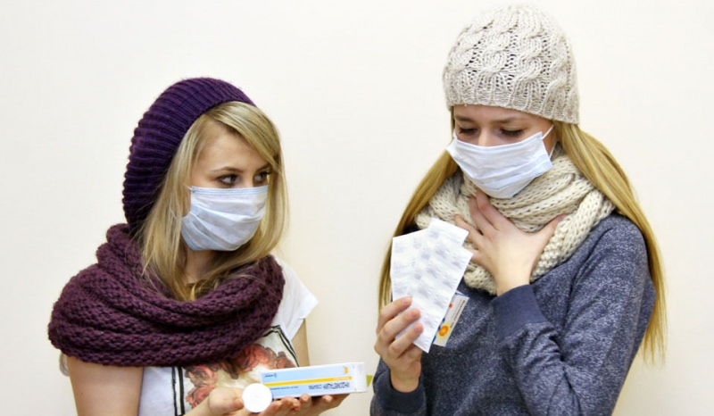 Болит горло, больно глотать — чем лечить, причины, когда нужно идти к врачу