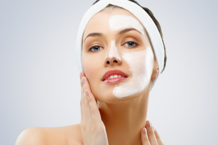 Для чего нужно делать маски для лица?
