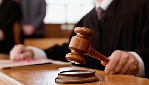 Если есть задолженность по квартплате что делать