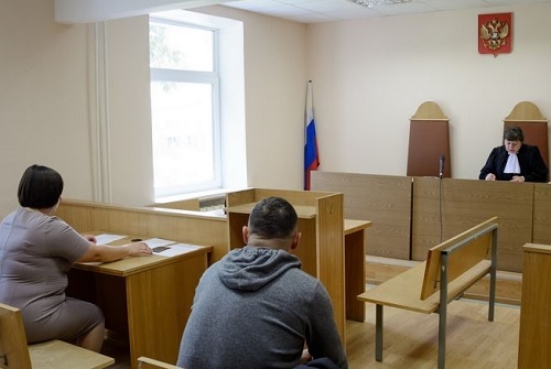 Если есть задолженность по квартплате что делать