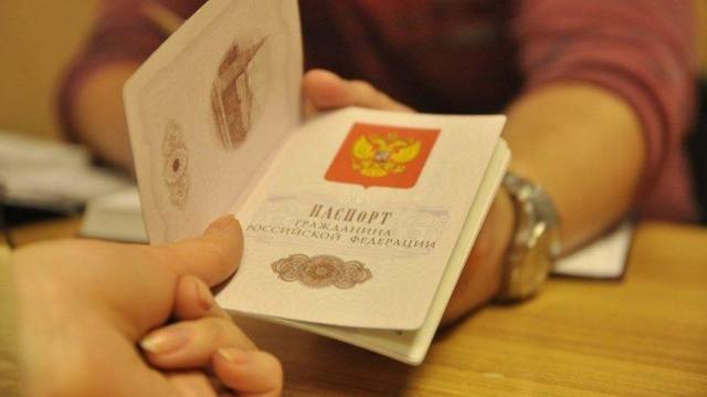 Если есть задолженность по квартплате можно ли прописаться