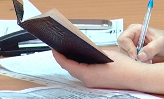 Если есть задолженность по квартплате можно ли прописаться