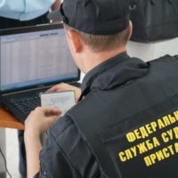 Если есть задолженность по квартплате можно ли выехать за границу