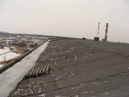 Если потекла крыша в многоквартирном доме что делать