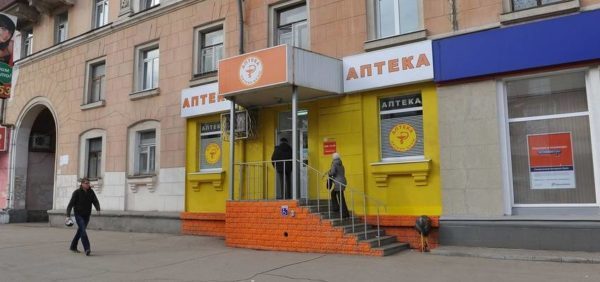 Если в многоквартирном доме есть магазин