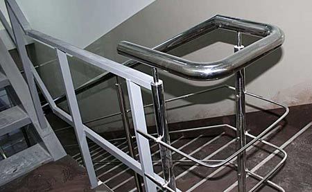 Из чего делают лестницы в многоквартирных домах