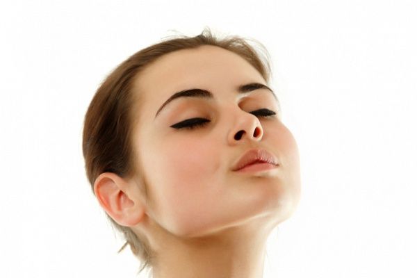 Как избавиться от второго подбородка с помощью массажа и простейшей гимнастики