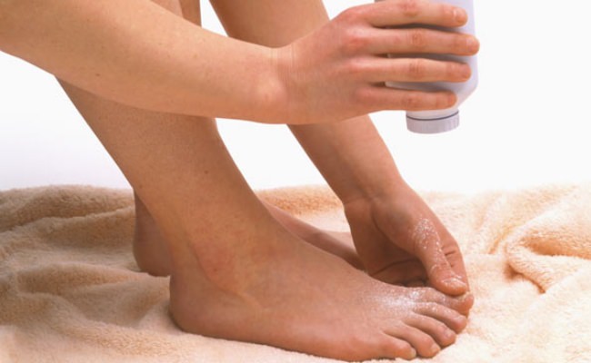 Как избавиться от запаха ног в домашних условиях &mdash; выбираем средство