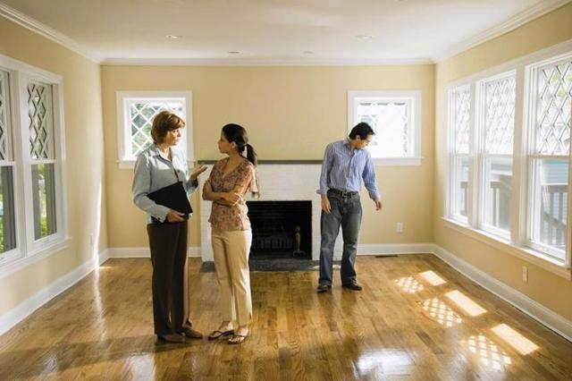 Как начисляется квартплата по прописанным или по площади