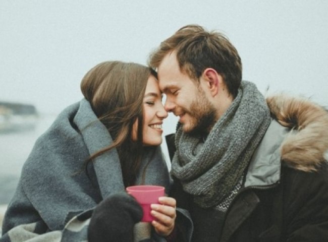 Как наладить контакт с друзьями парня?