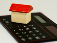 Как посмотреть долг по жкх через интернет