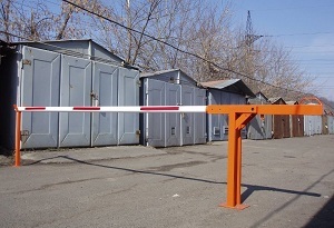 Как поставить шлагбаум во дворе многоквартирного дома в москве
