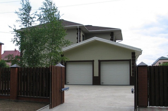 Как построить гараж рядом с многоквартирным домом