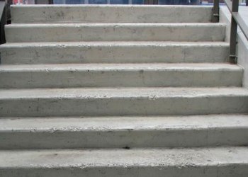 Как ремонтировать подъезд в многоквартирном доме