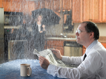 Как с управляющей компании взыскать ущерб