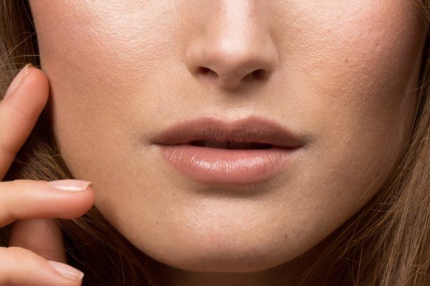 Как сузить расширенные поры на лице