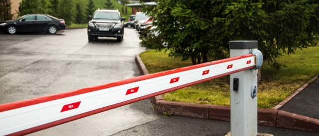 Как во дворе установить шлагбаум во дворе многоквартирного дома в