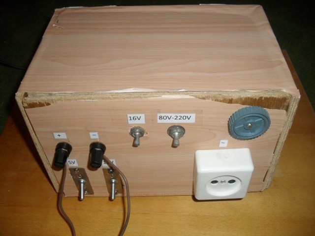 Как воруют электроэнергию в многоквартирном доме соседи