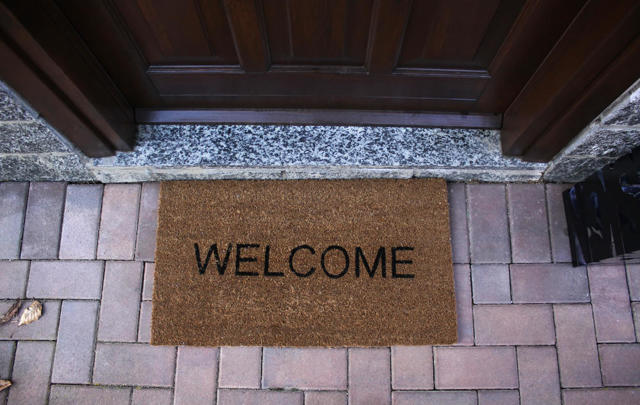 Как выбрать коврик в подъезд дома многоквартирного