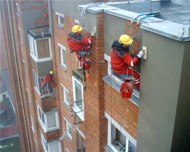 Как выглядит капитальный ремонт дома