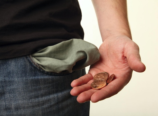 Как вылезти из долгов жкх