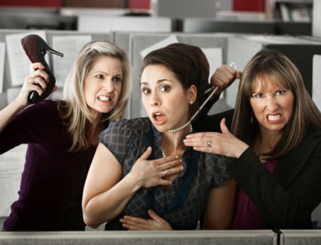 Как выжить в женском коллективе